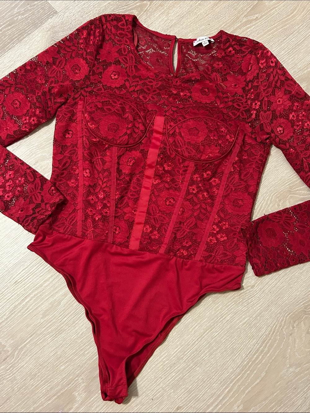 White Birch Red Coraet Style Lace Long-Sleeve Bodysuit Sz Large